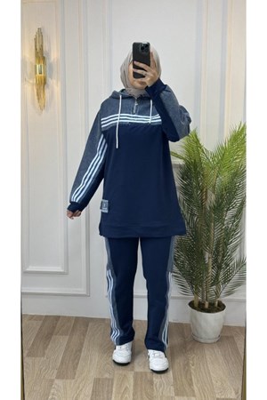 طقم قطعتين موديل G1331 بأكمام طويلة وبنطلون واسع مع خطوط جانبية للمحجبات - كحلي (خدمة الدفع عند الباب - القياسات المتوفرة 36,38,40,42,44)